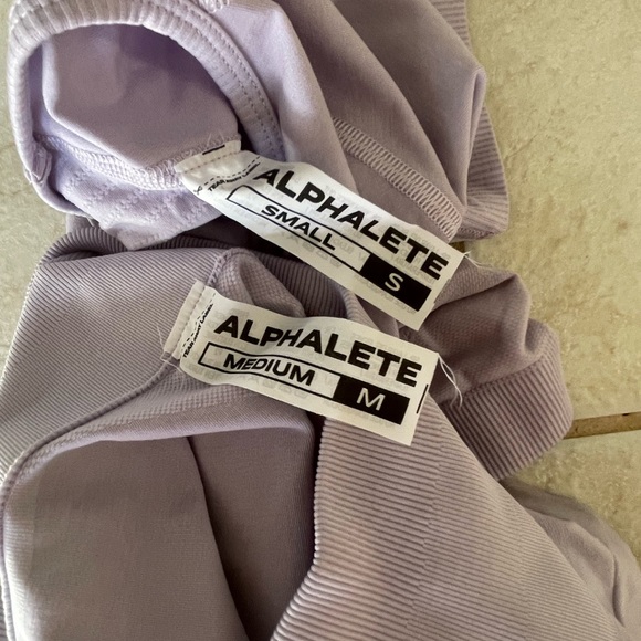 Alphalete Amplify Misty Lilac Set - Picture 3 of 3
